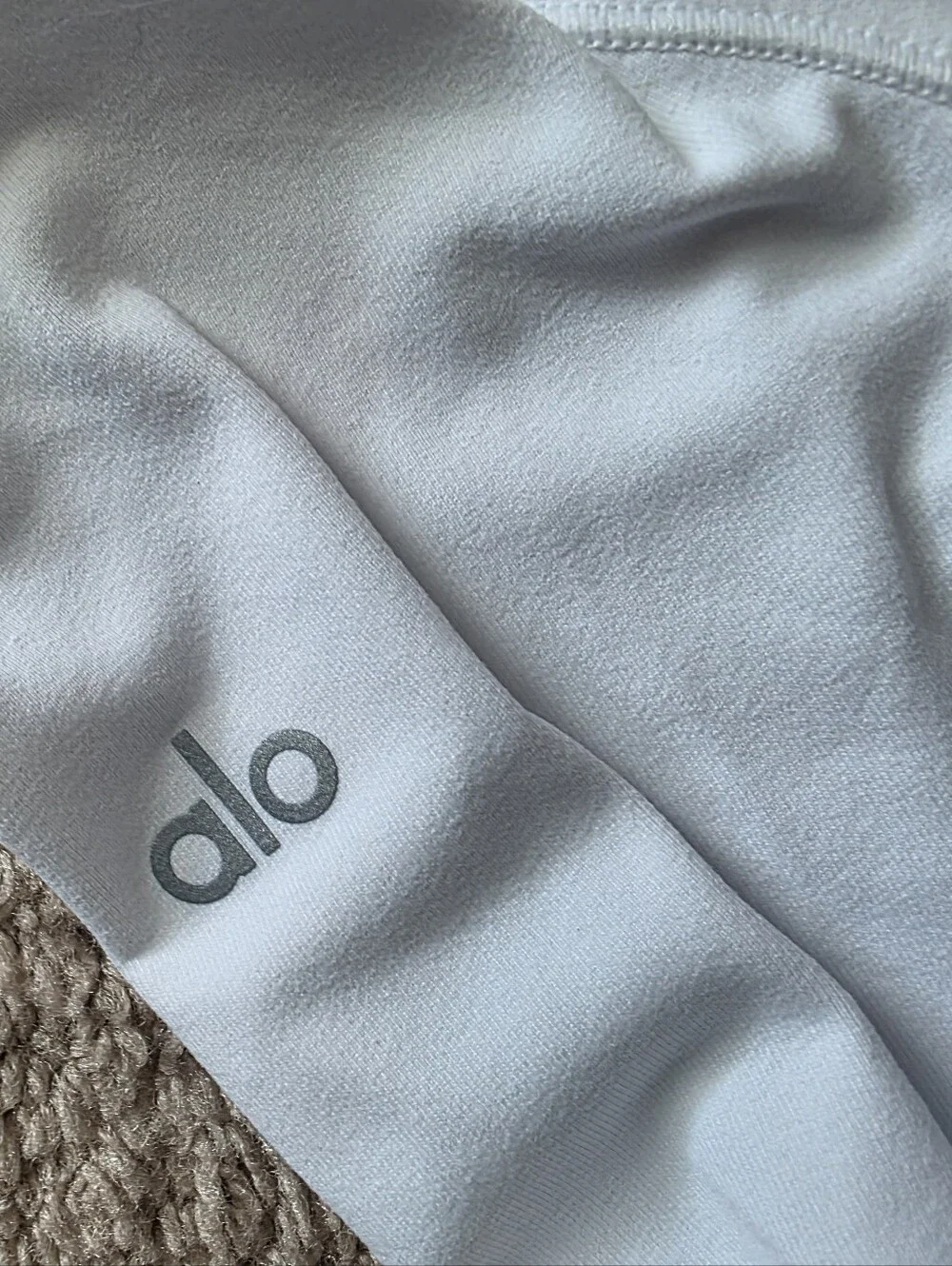 ALO Yoga excellent no